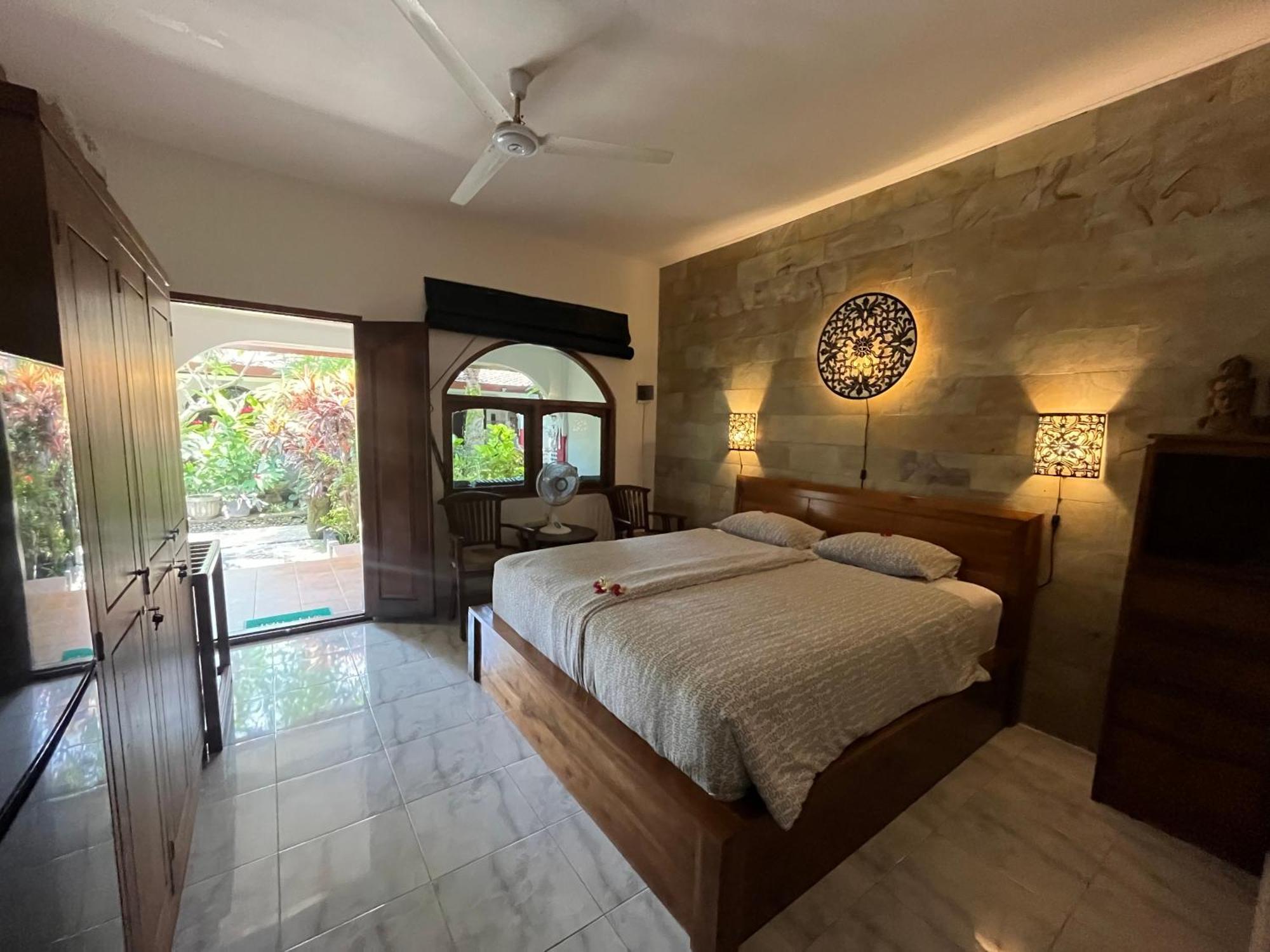 Catra Homestay Beach Apartments Candidasa Eksteriør billede